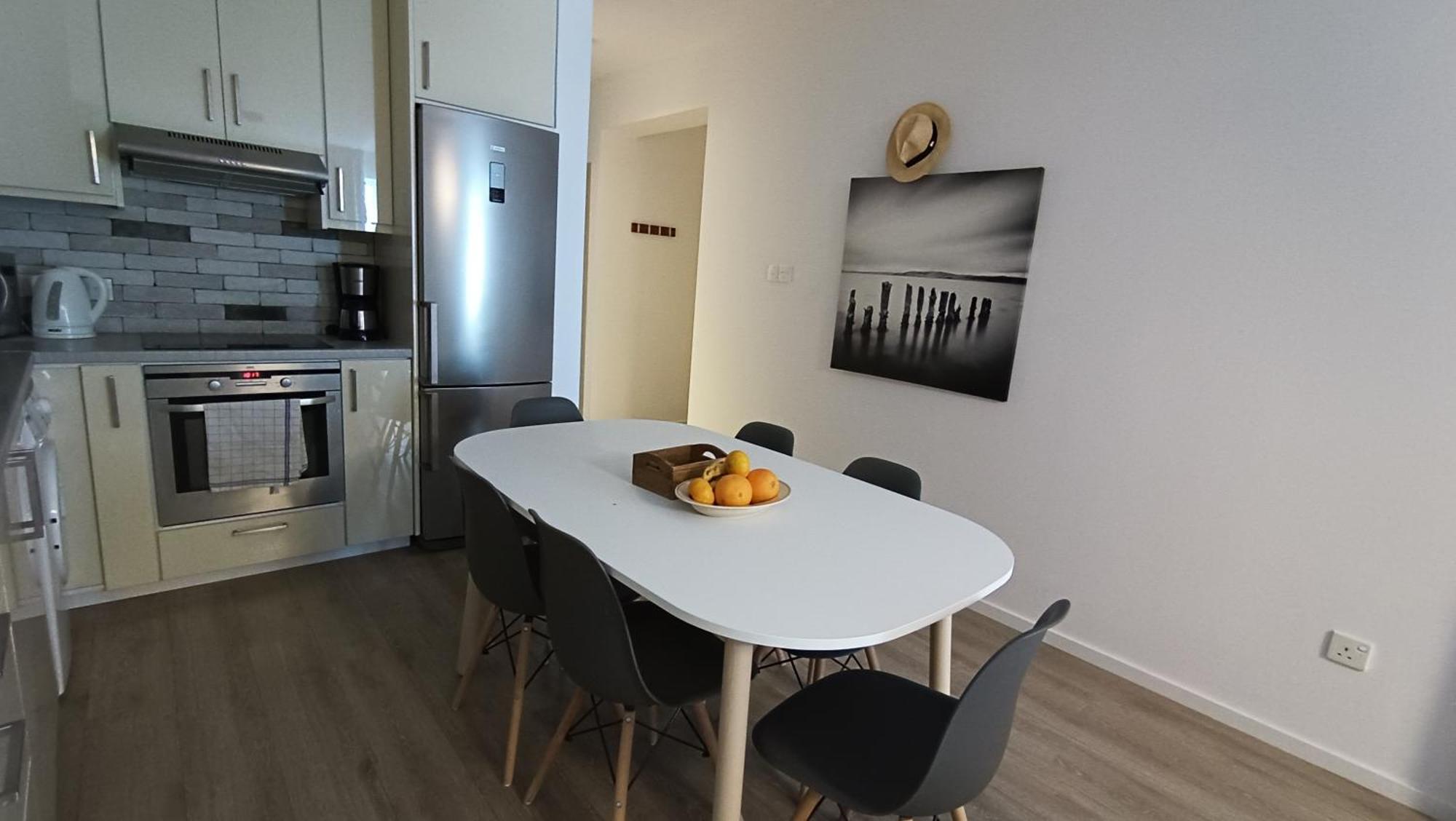 Sunorama Waterfront Apartment 라르나카 외부 사진