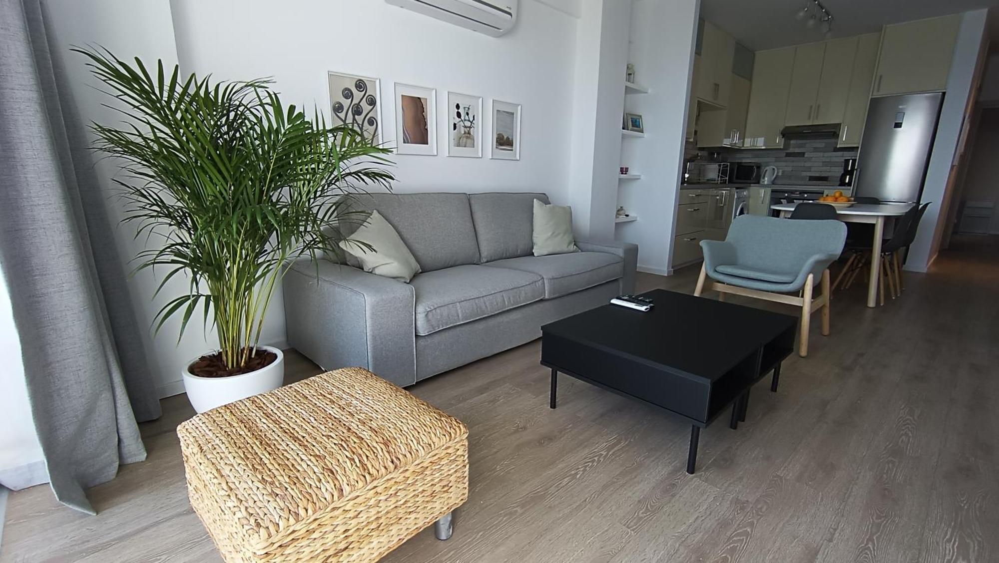Sunorama Waterfront Apartment 라르나카 외부 사진